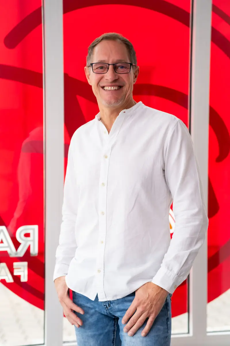 Bernhardt Schneider, Fahrlehrer